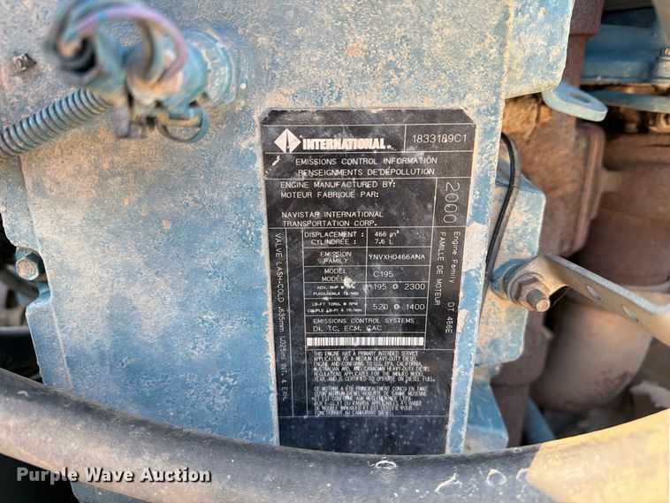 image for item DZ4750 2000 International 4700 Low Profile flatbed truck