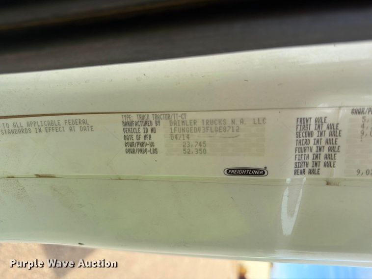 image for item EA0445 2015 Freightliner Cascadia semi truck
