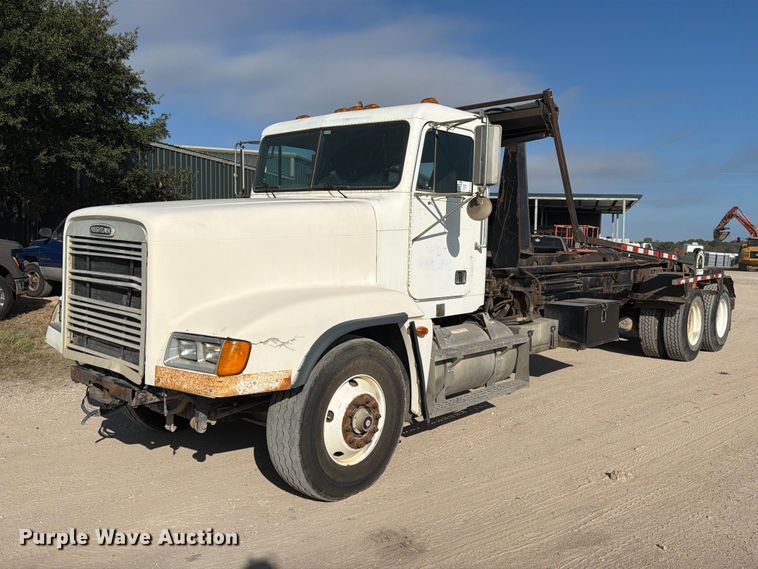 image for item EA7348 2001 Freightliner FLD120 roll-off container truck