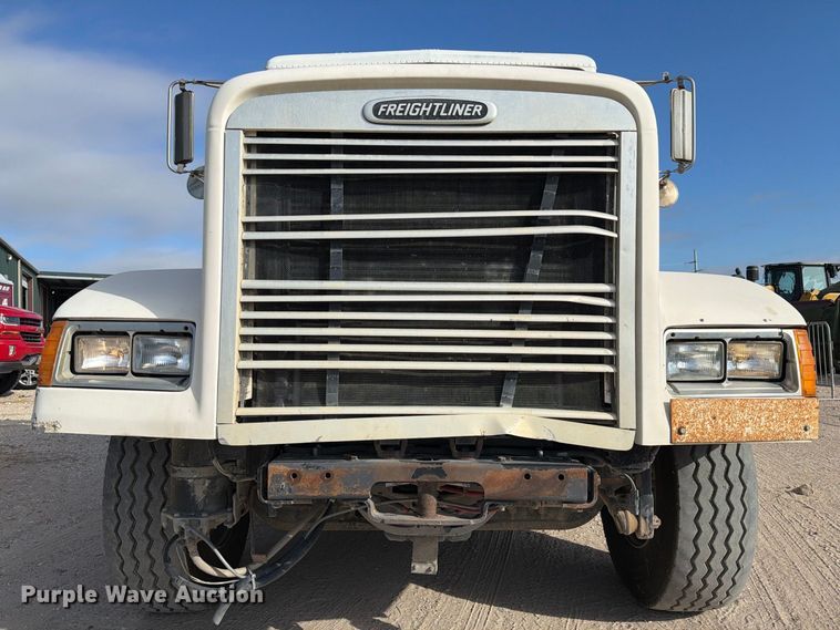 image for item EA7348 2001 Freightliner FLD120 roll-off container truck