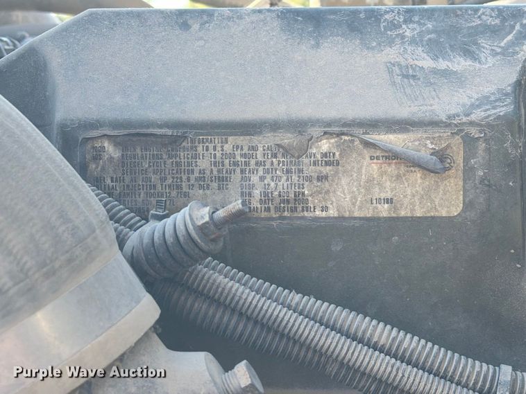 image for item EA7348 2001 Freightliner FLD120 roll-off container truck