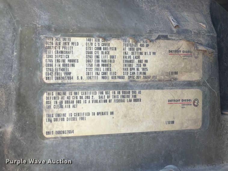 image for item EA7348 2001 Freightliner FLD120 roll-off container truck