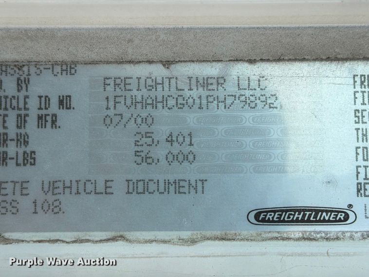 image for item EA7348 2001 Freightliner FLD120 roll-off container truck