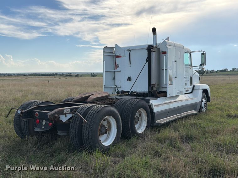 image for item ED0184 1995 Freightliner FLD semi truck