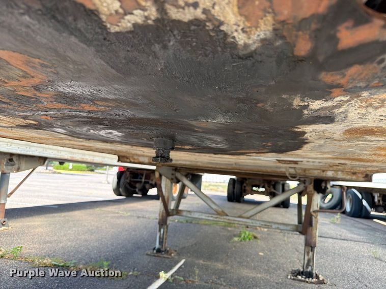 image for item ED0193 1979 Fruehauf FBxF2 45 LS dry van trailer