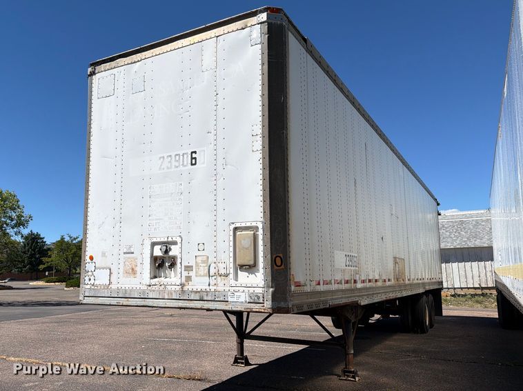 image for item ED0194 1993 Oshkosh dry van trailer