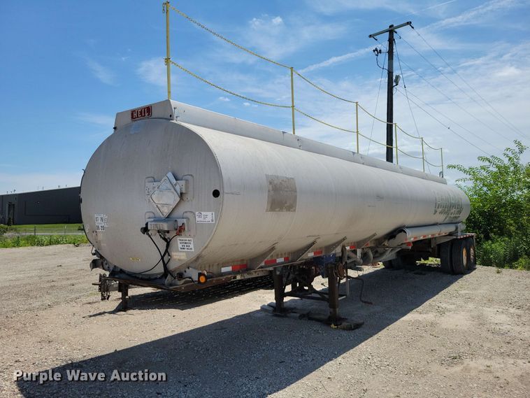 1991 Heil tank trailer
