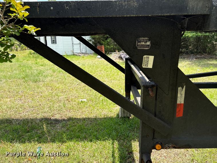image for item EF1216 2001 Kaufman car carrier