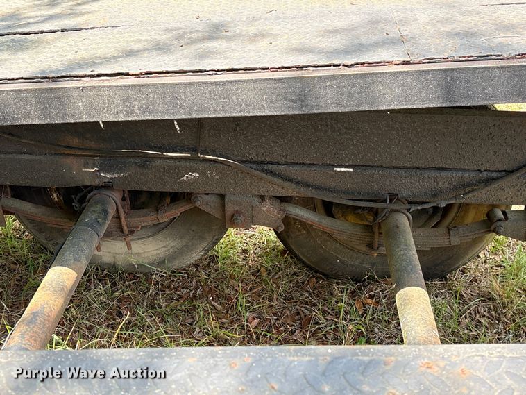 image for item EF1216 2001 Kaufman car carrier
