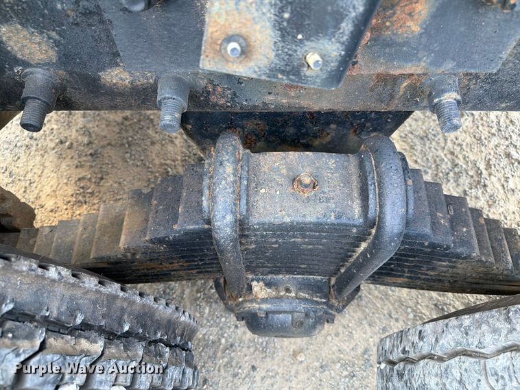 image for item EF1362 2000 Mack RD roll-off container truck