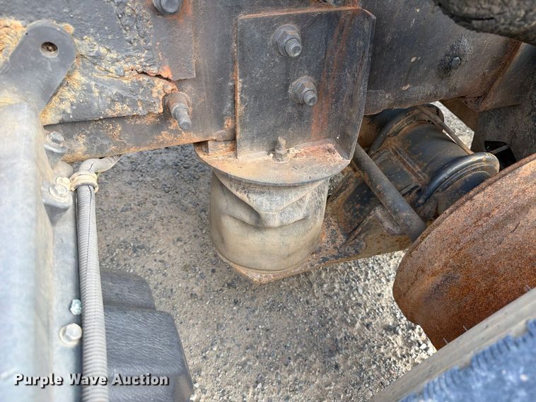 image for item EF1362 2000 Mack RD roll-off container truck