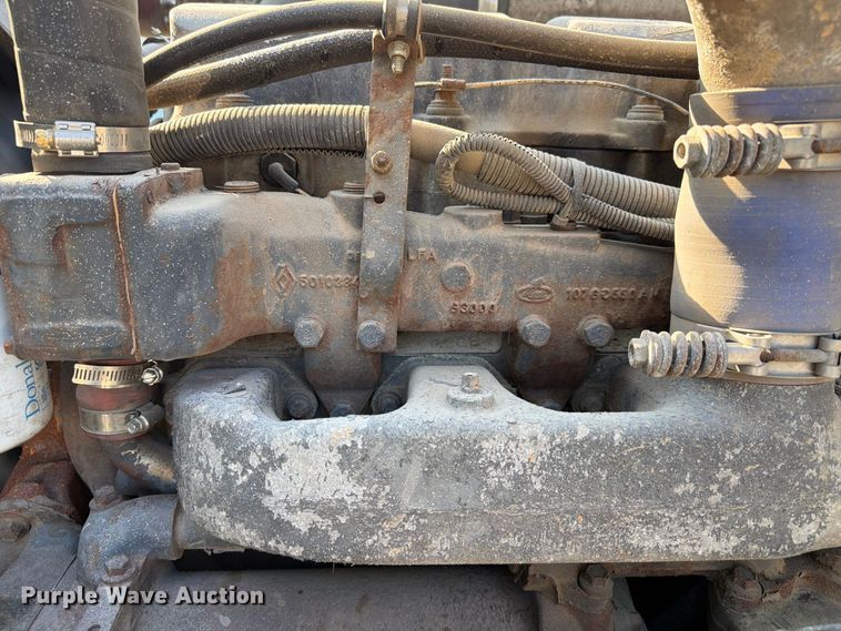 image for item EF1362 2000 Mack RD roll-off container truck