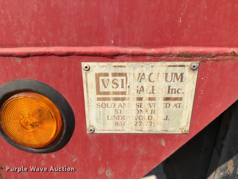 image for item EF1363 2001 Freightliner C120 vacuum truck
