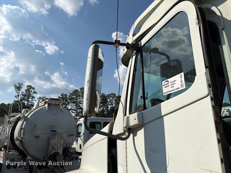 image for item EF1363 2001 Freightliner C120 vacuum truck