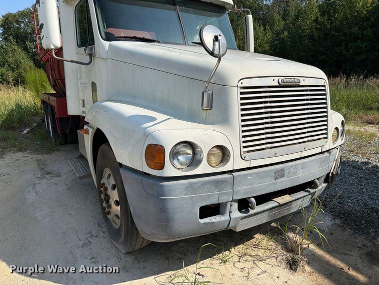 image for item EF1363 2001 Freightliner C120 vacuum truck