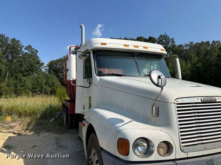 image for item EF1363 2001 Freightliner C120 vacuum truck