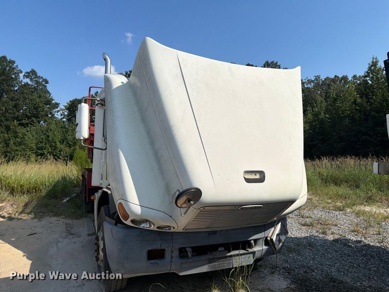 image for item EF1363 2001 Freightliner C120 vacuum truck