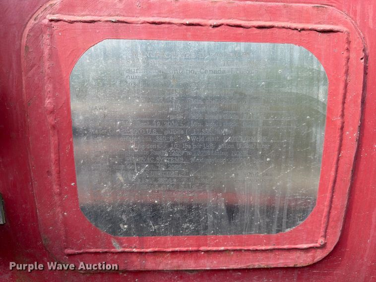 image for item EF1363 2001 Freightliner C120 vacuum truck