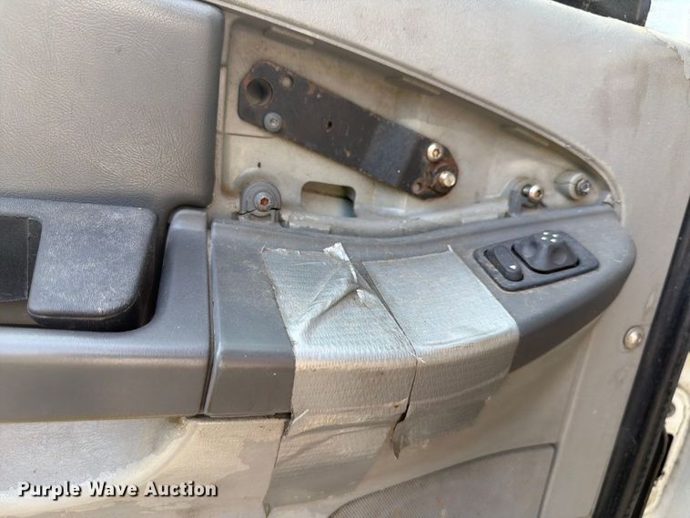 image for item EF1363 2001 Freightliner C120 vacuum truck