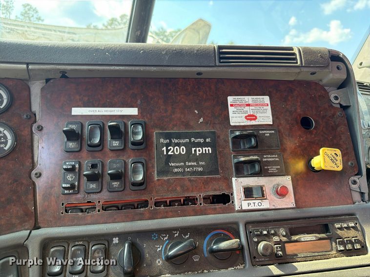 image for item EF1363 2001 Freightliner C120 vacuum truck