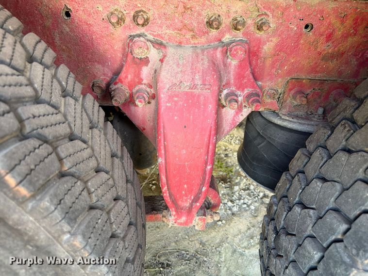 image for item EF1363 2001 Freightliner C120 vacuum truck