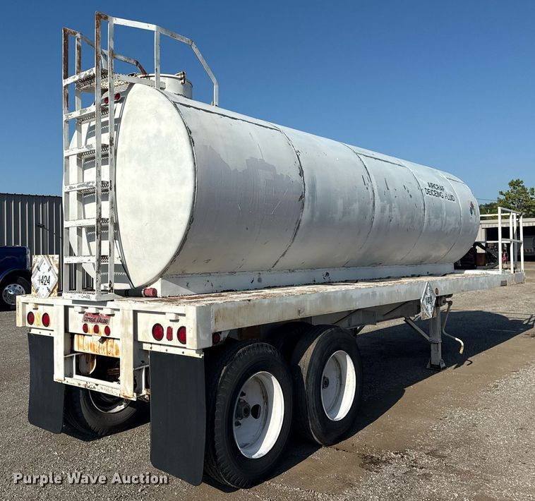 image for item EG6049 1986 Great Dane GP-30 tank trailer