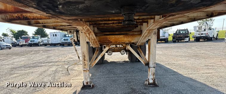 image for item EG6049 1986 Great Dane GP-30 tank trailer