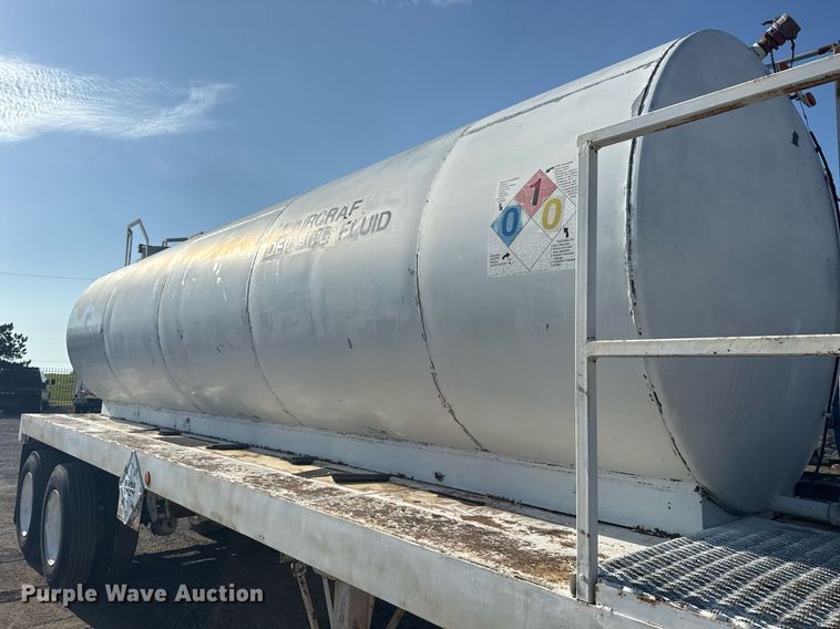 image for item EG6049 1986 Great Dane GP-30 tank trailer