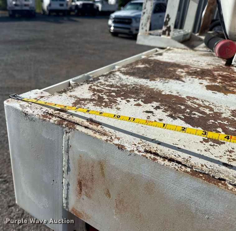 image for item EG6049 1986 Great Dane GP-30 tank trailer