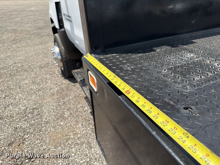 image for item EG9268 2020 Chevrolet 4500HD flatbed truck