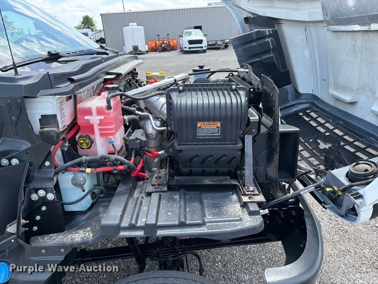 image for item EG9268 2020 Chevrolet 4500HD flatbed truck