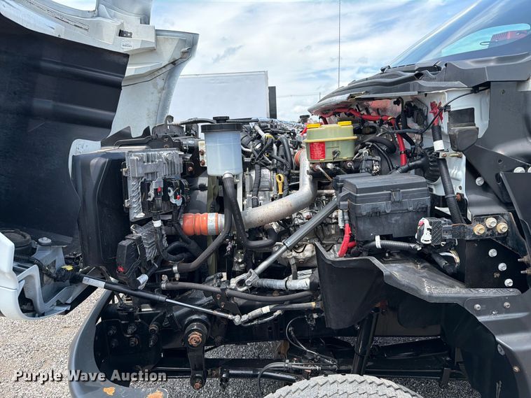 image for item EG9268 2020 Chevrolet 4500HD flatbed truck