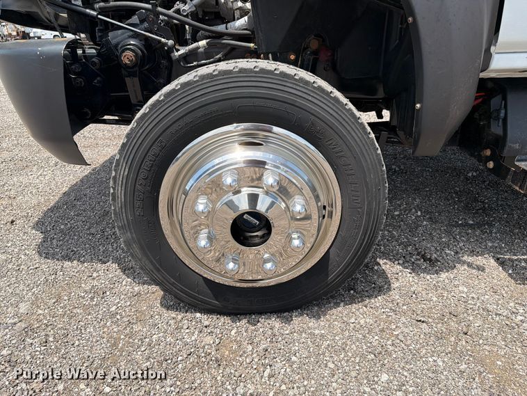 image for item EG9268 2020 Chevrolet 4500HD flatbed truck