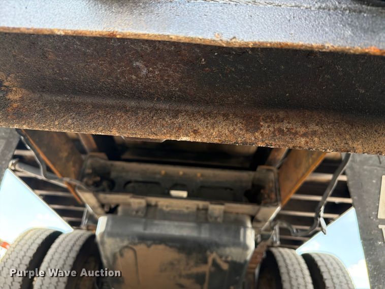 image for item EG9268 2020 Chevrolet 4500HD flatbed truck