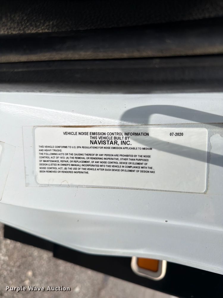 image for item EG9268 2020 Chevrolet 4500HD flatbed truck