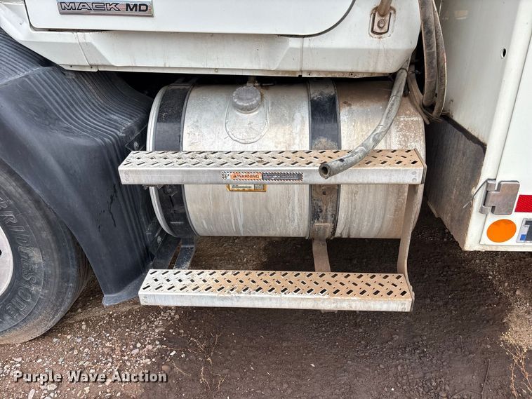 image for item EL2623 2023 Mack MD utility / service truck
