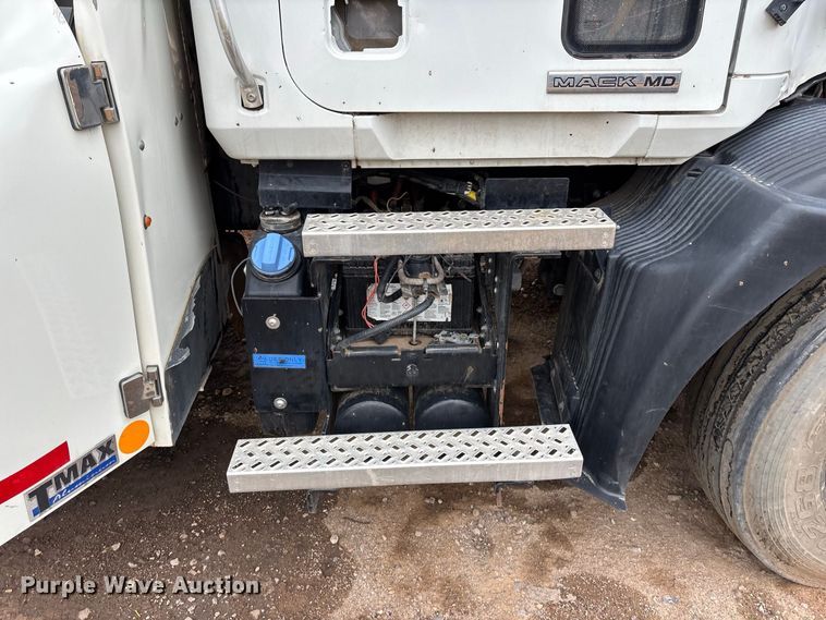 image for item EL2623 2023 Mack MD utility / service truck