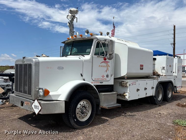 1999 Peterbilt 357 fuel / lube truck
