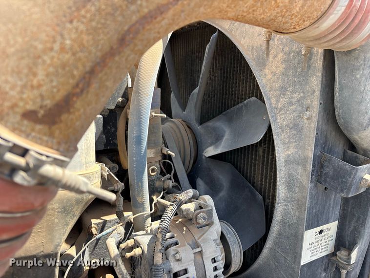 image for item EL2625 1999 Peterbilt 357 fuel / lube truck