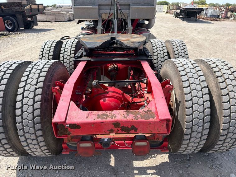 image for item EP7579 2013 Mack CXU613 semi truck