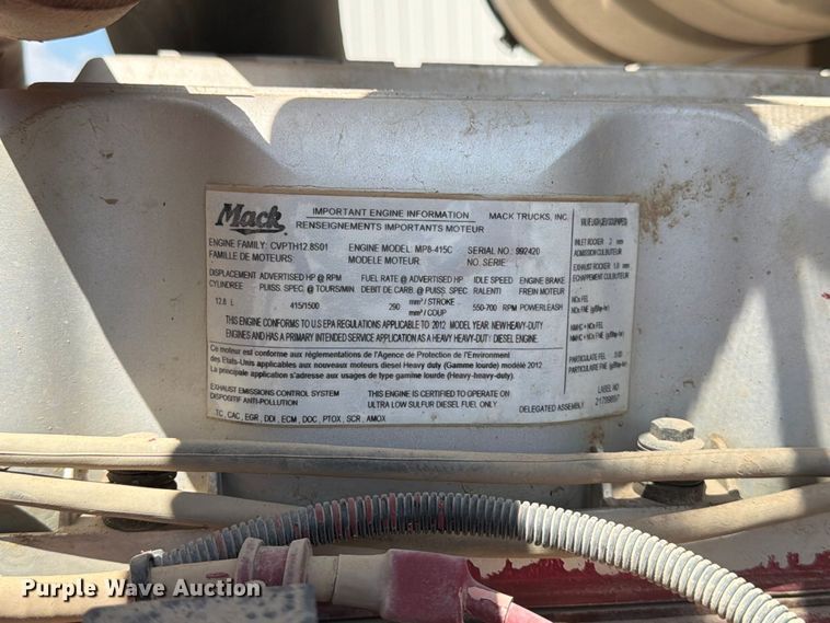 image for item EP7579 2013 Mack CXU613 semi truck