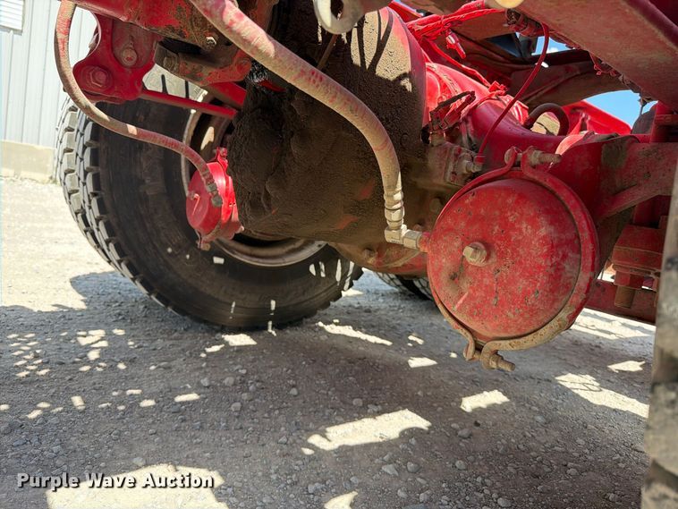 image for item EP7579 2013 Mack CXU613 semi truck