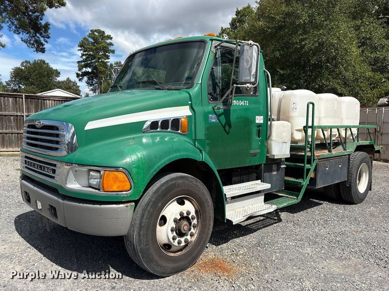 image for item ES8094 2004 Sterling Truck Acterra tank truck