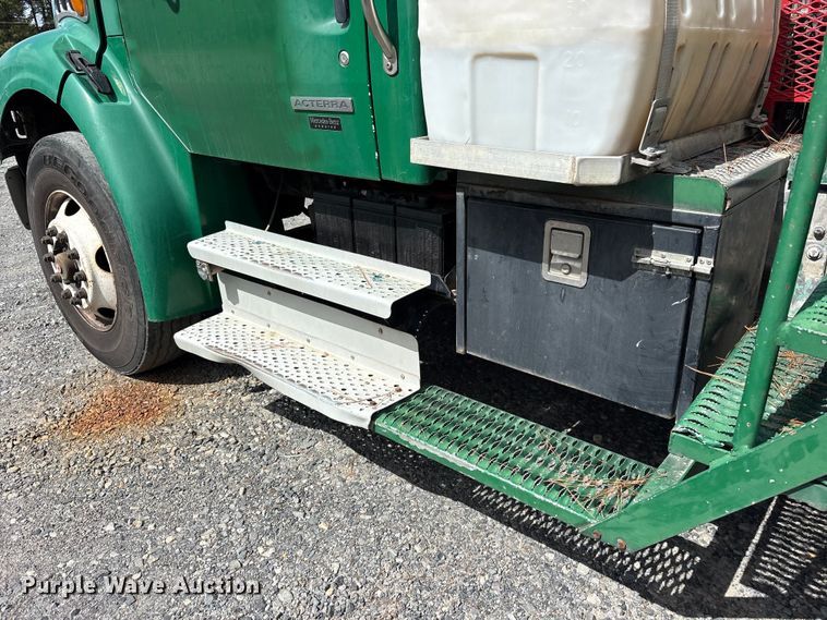 image for item ES8094 2004 Sterling Truck Acterra tank truck