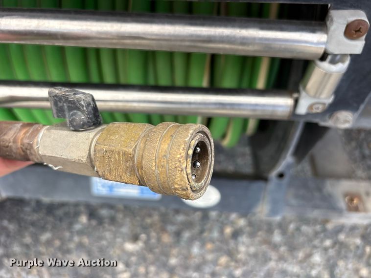 image for item ES8094 2004 Sterling Truck Acterra tank truck