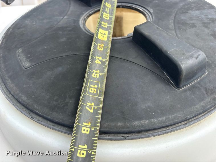 image for item ES8094 2004 Sterling Truck Acterra tank truck