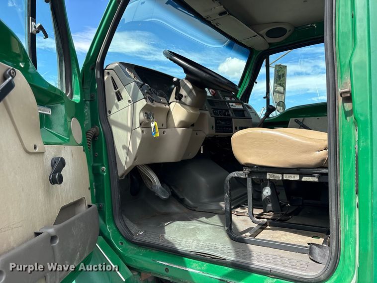image for item ES8094 2004 Sterling Truck Acterra tank truck
