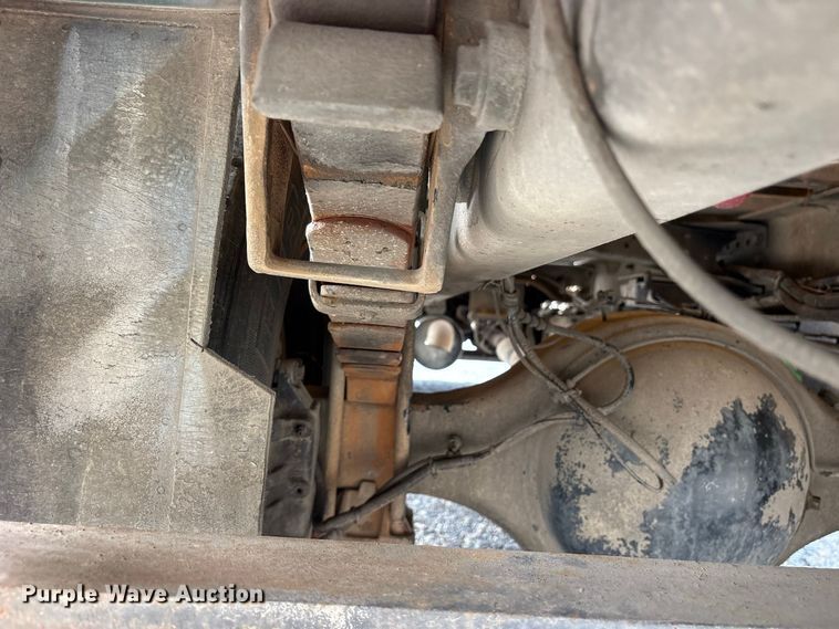 image for item ES8094 2004 Sterling Truck Acterra tank truck