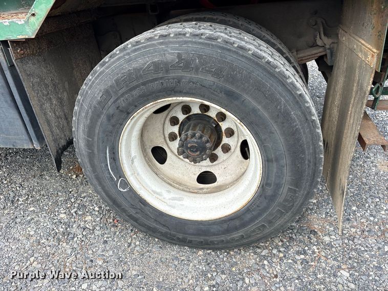 image for item ES8094 2004 Sterling Truck Acterra tank truck