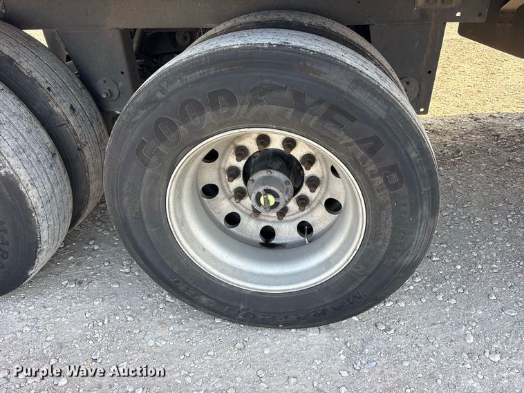 image for item ES8098 2014 Utility Trailer Mfg. Co. refrigerated van trailer